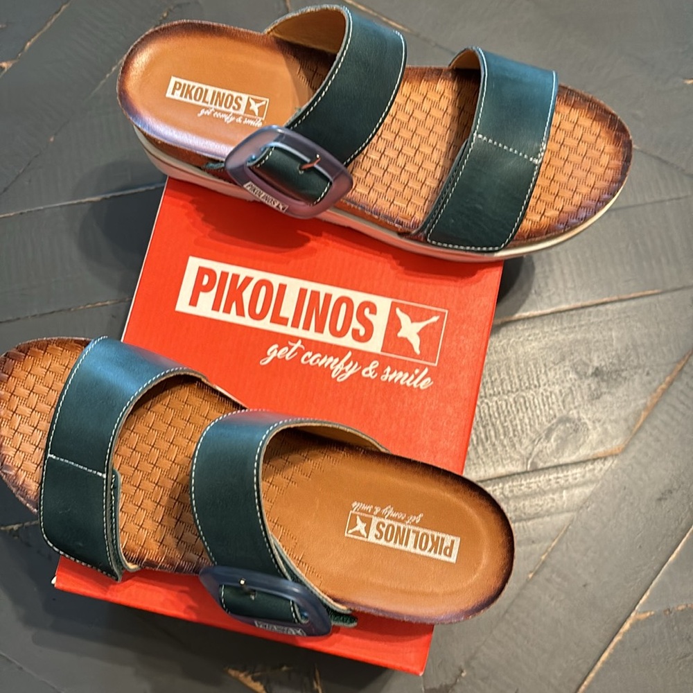 PIKOLINOS Green Sandals